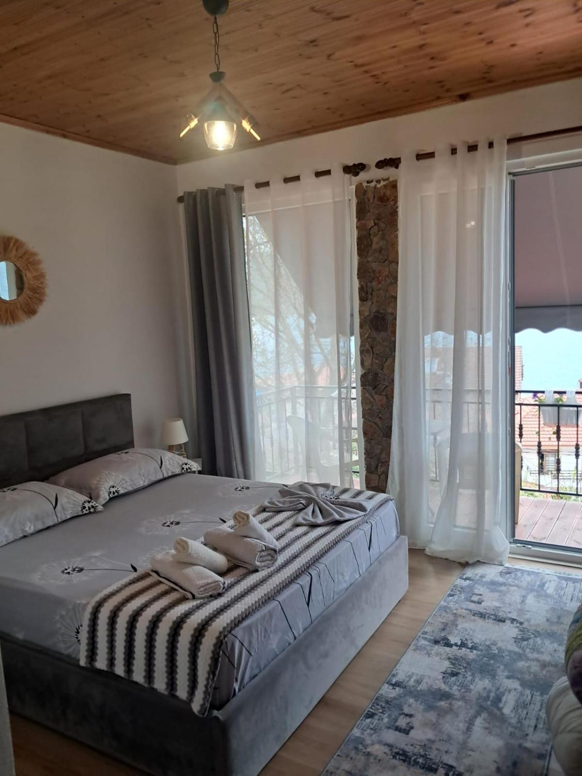 Roleo Guest House Lin Экстерьер фото